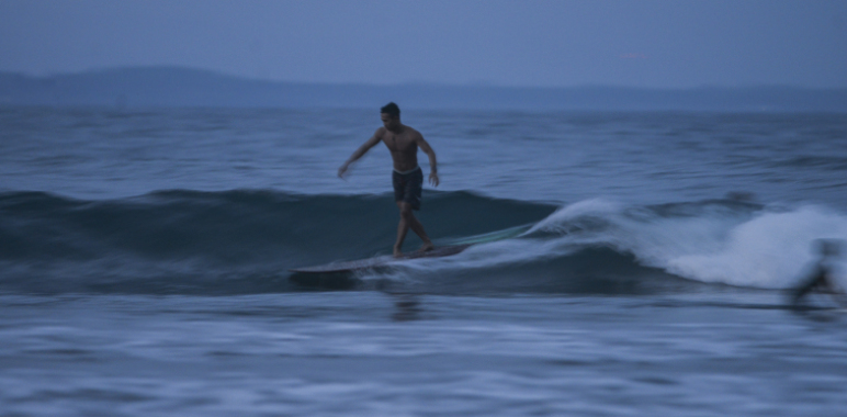 One of the many talented local at dusk.